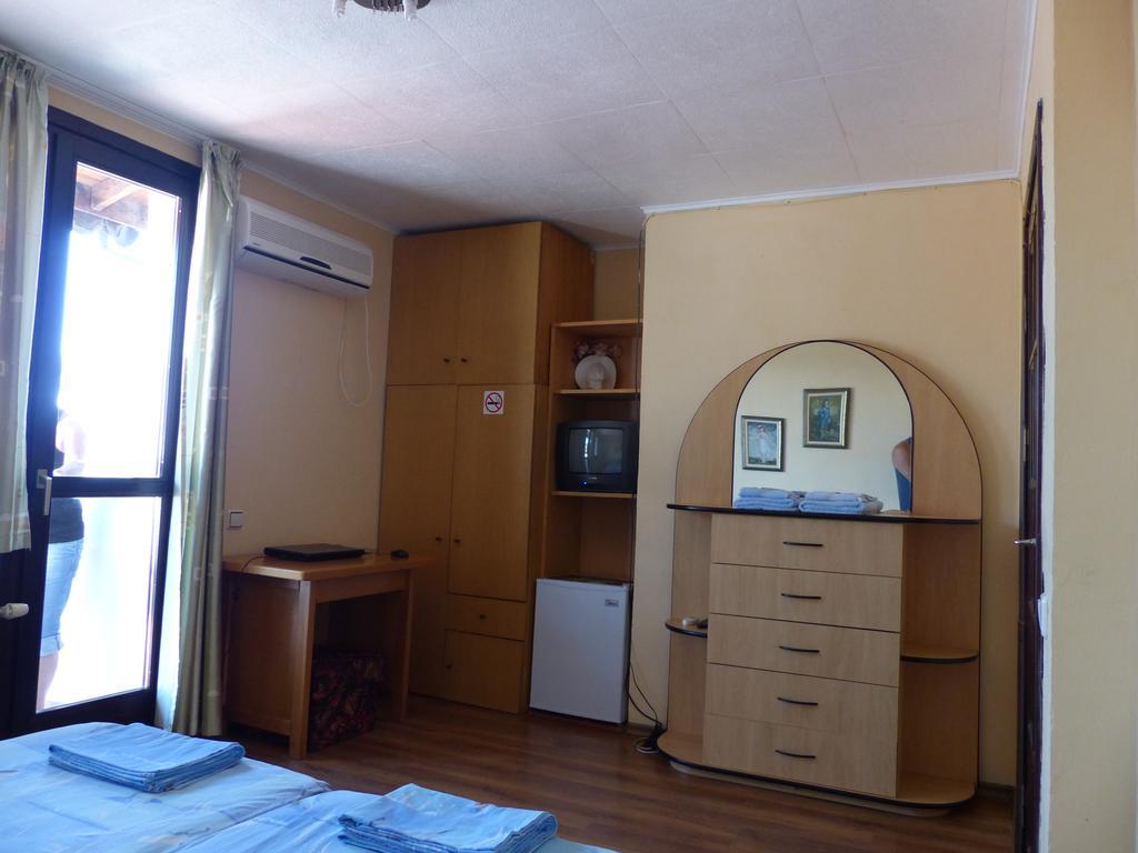 Guest House Delphini Varna Chambre photo